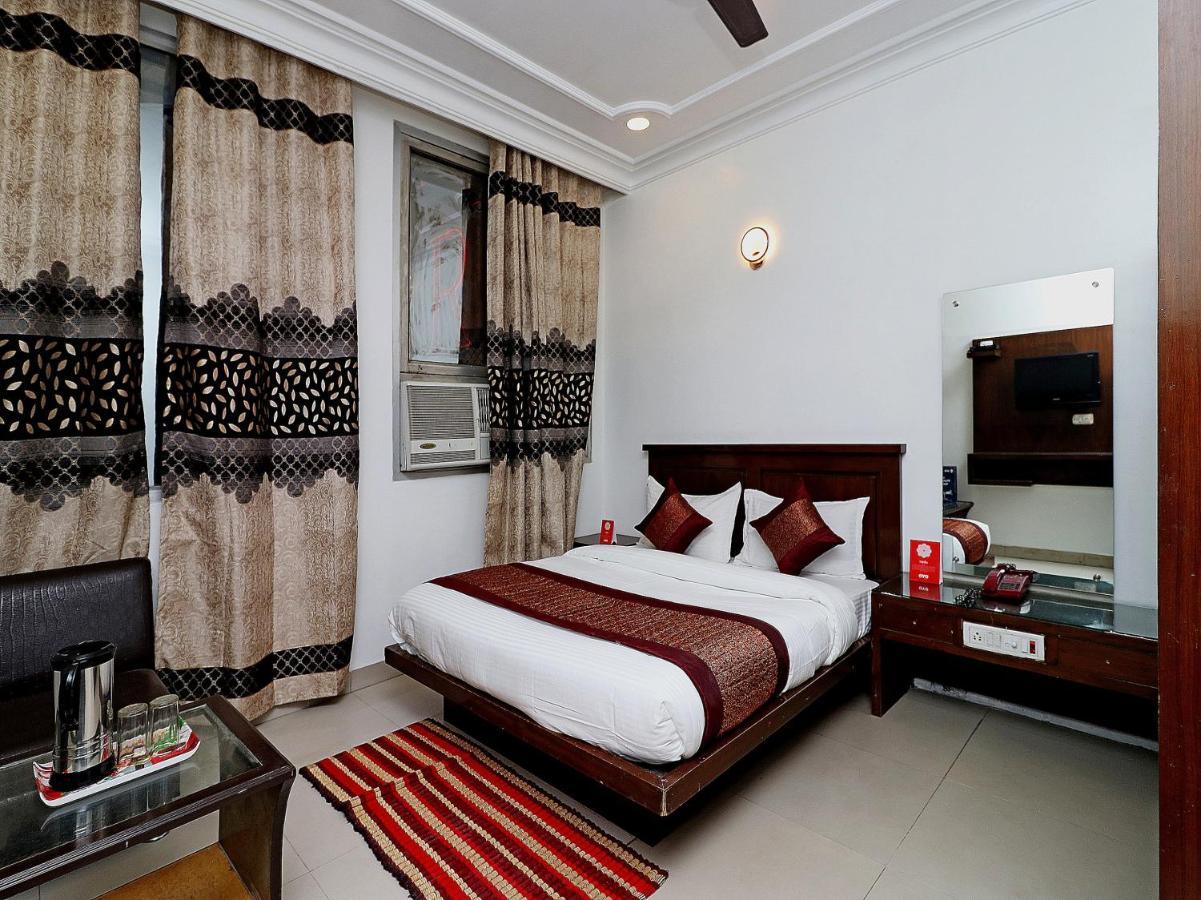 Oyo Flagship Kumar Palace New Delhi Exteriör bild